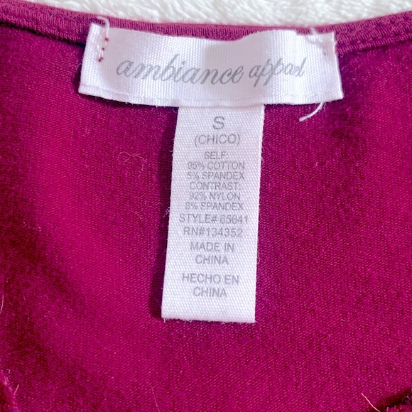 Maroon lace sleeve shirt - Picture 2 of 4